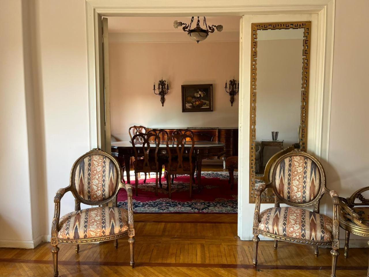 A Unique Heritage In Dokki Apartment *